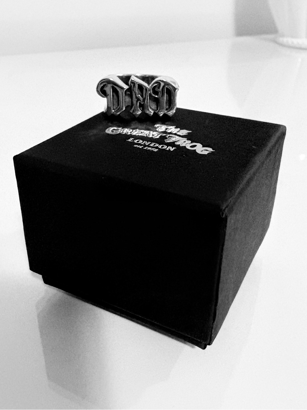 The Great Frog “DAD” Sterling Silver Ring - Picture 4 of 6